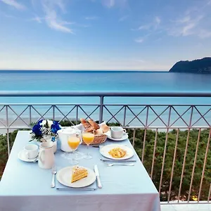Grand Hotell