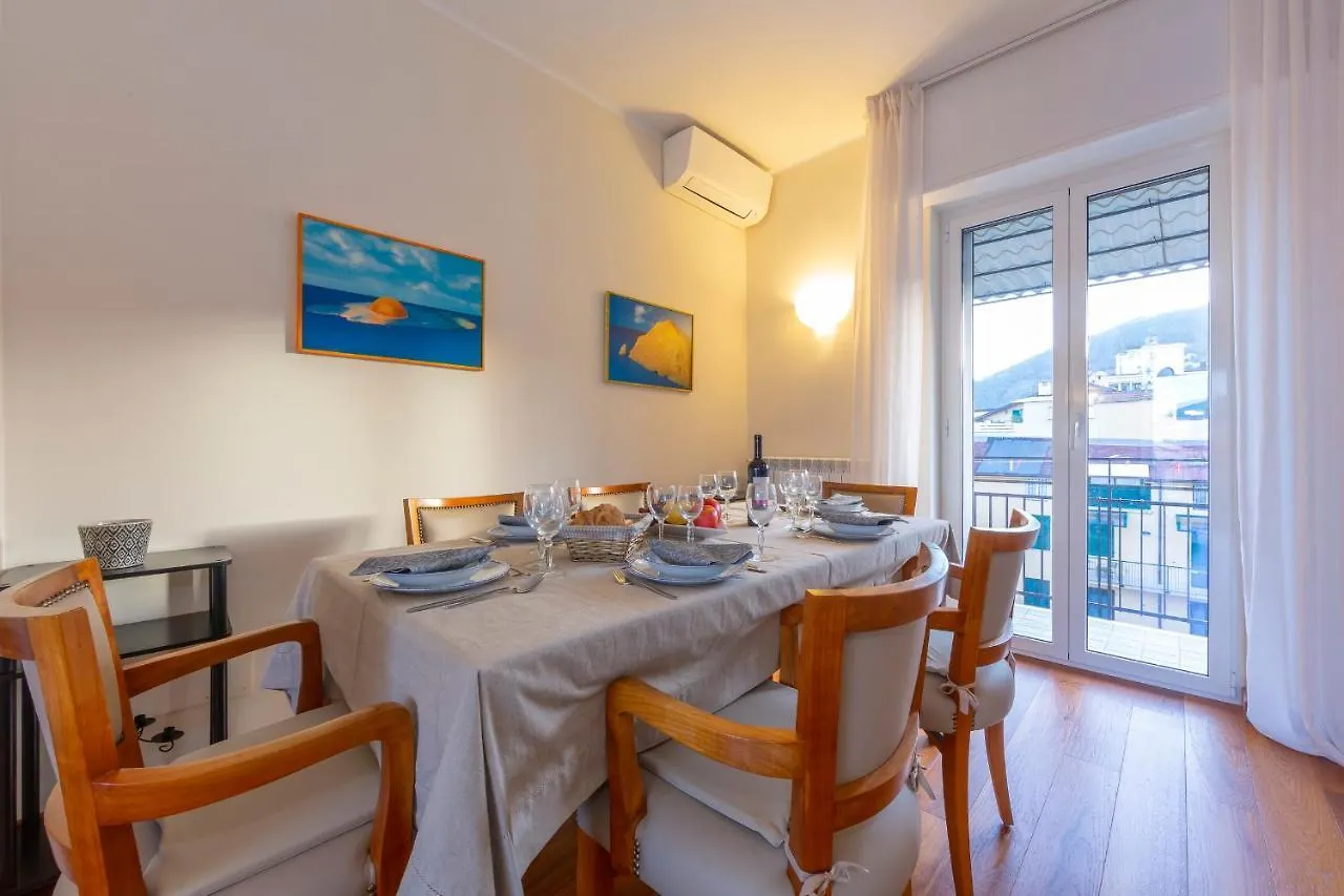 Vico Semini Apartment Alassio
