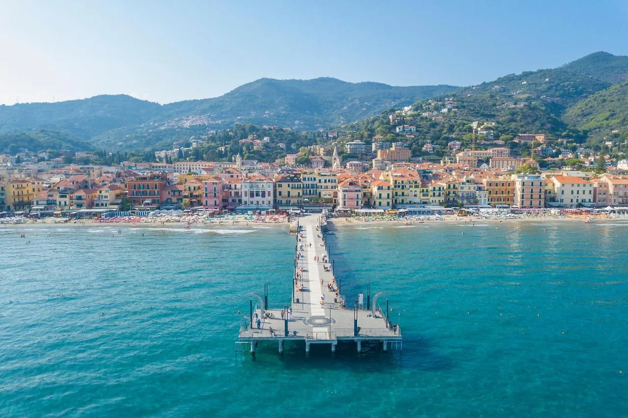 Vico Semini Apartment Alassio